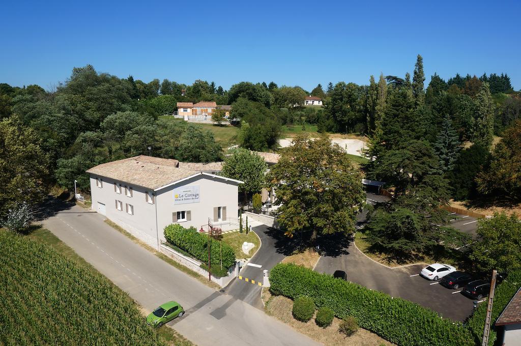 Hotel Le De Clairefontaine